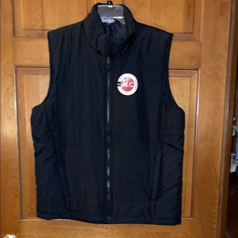 Keller Williams KW ALC Black Puffer Vest XL NEW